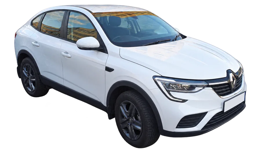 Location Arkana Marrakech : Renault Arkana blanche, vue trois quarts avant