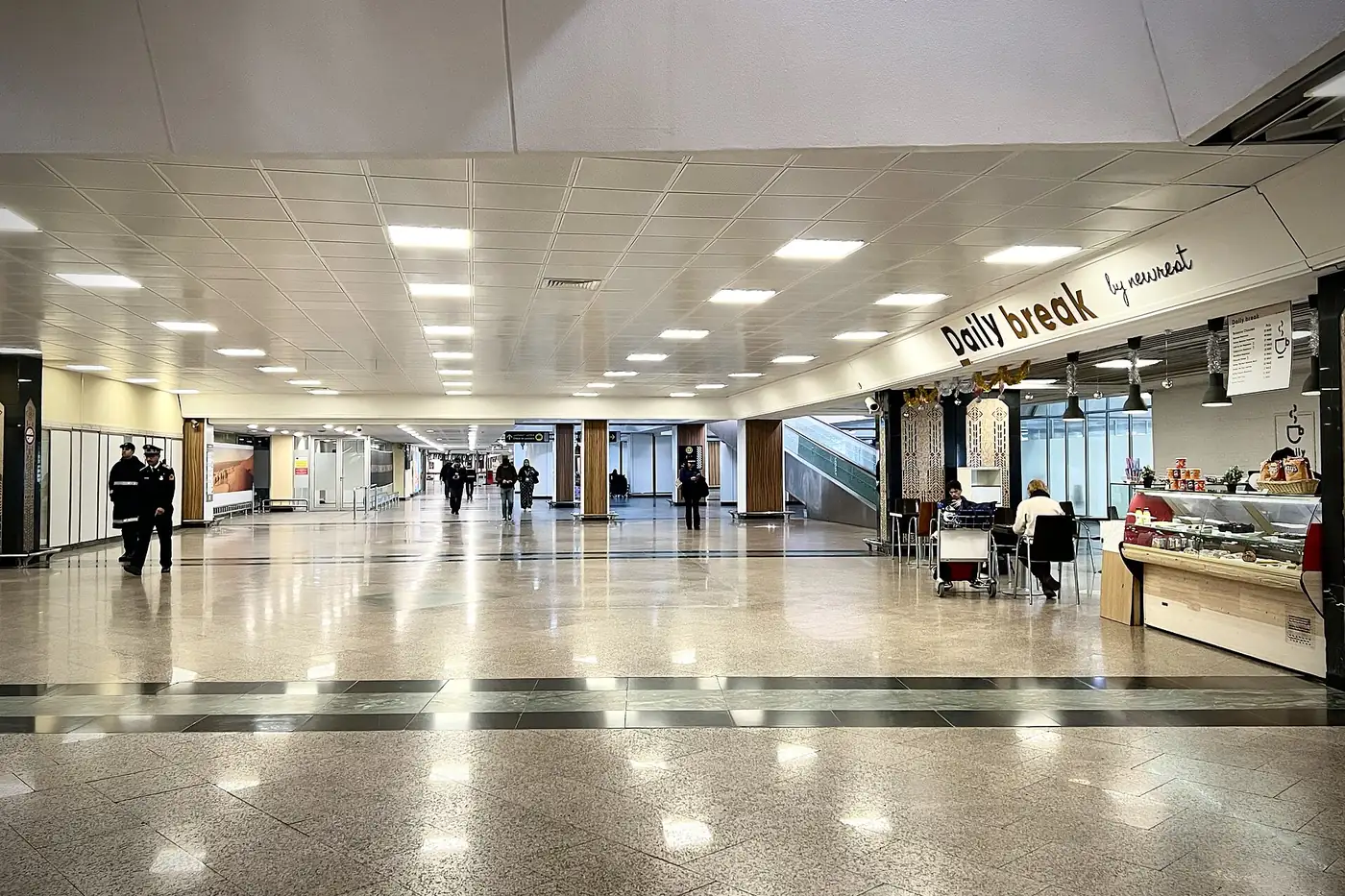 Aéroport Casablanca : hall intérieur du terminal Mohammed V