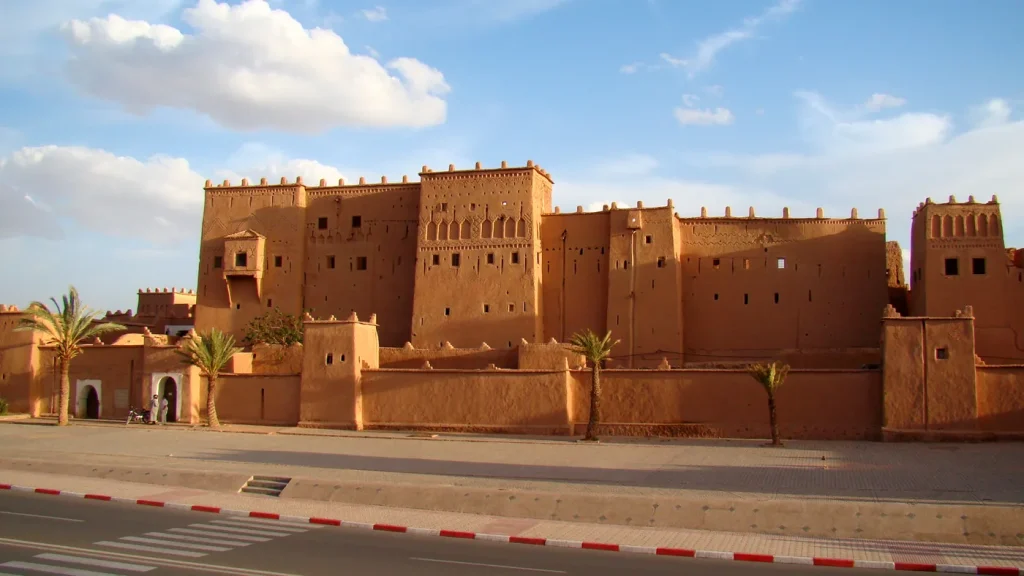 Ouarzazate: Taourirt kasbah beside the road